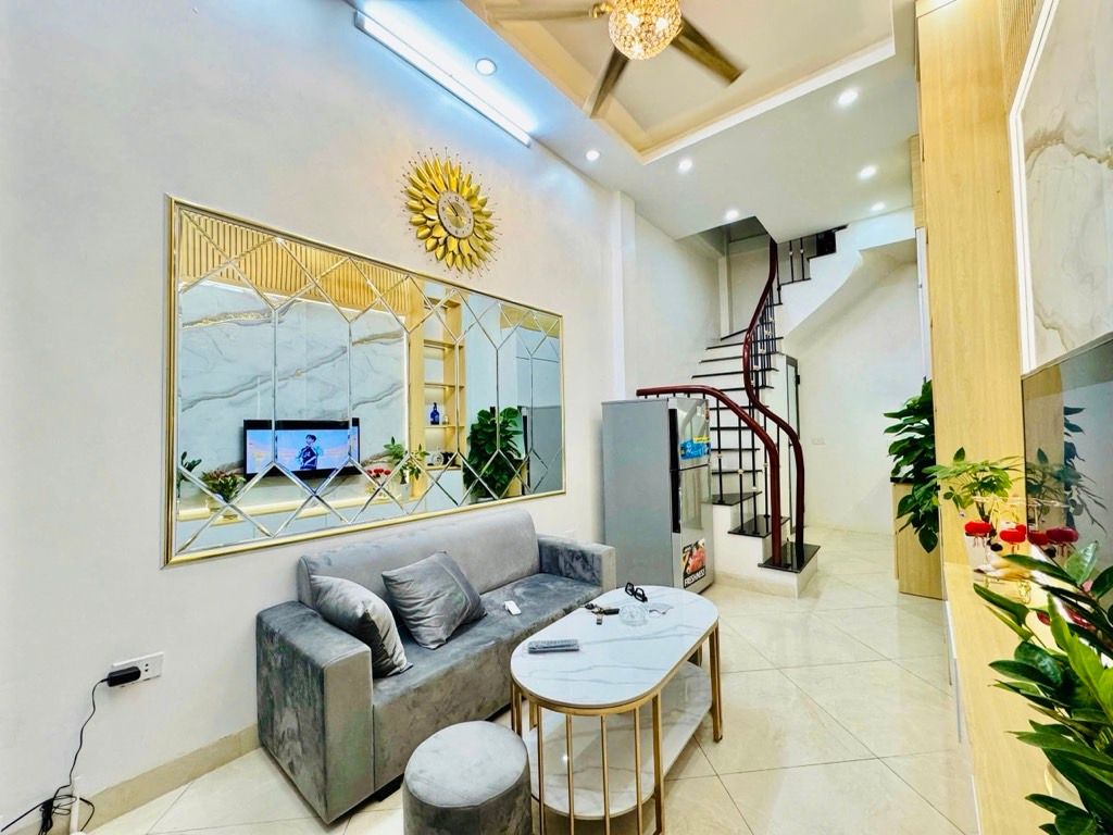 Bán nhà Đình Đông - diện tích 16,6m2 4 tầng - Nhà riêng full nội thất - giá 5 tỷ