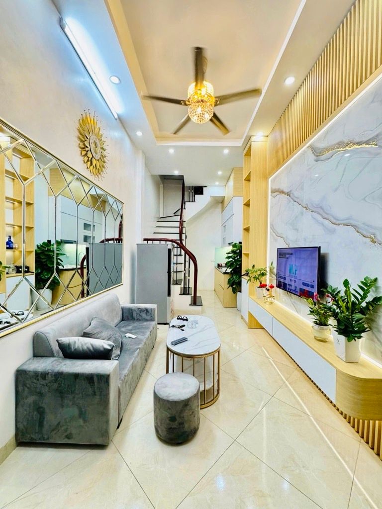 Bán nhà Đình Đông - diện tích 16,6m2 4 tầng - Nhà riêng full nội thất - giá 5 tỷ