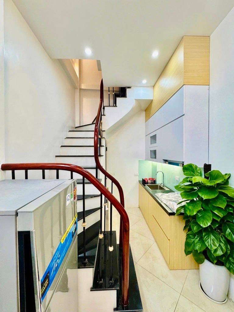 Bán nhà Đình Đông - diện tích 16,6m2 4 tầng - Nhà riêng full nội thất - giá 5 tỷ