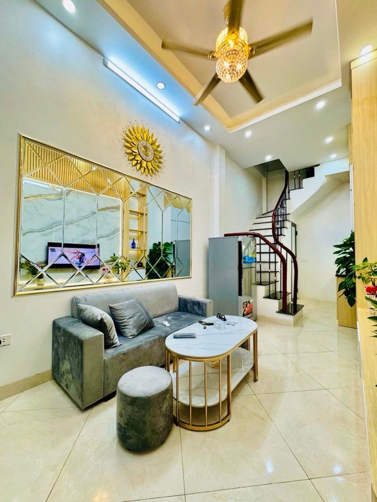 Bán nhà Đình Đông - diện tích 16,6m2 4 tầng - Nhà riêng full nội thất - giá 5 tỷ