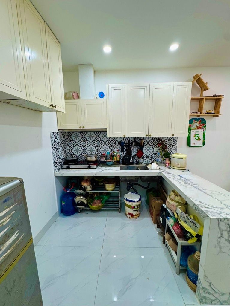 Bán nhà Vĩnh Tuy - diện tích 35m2 2 tầng - Lô góc thoáng đẹp - giá 2,3 tỷ