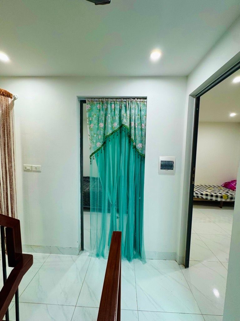 Bán nhà Vĩnh Tuy - diện tích 35m2 2 tầng - Lô góc thoáng đẹp - giá 2,3 tỷ