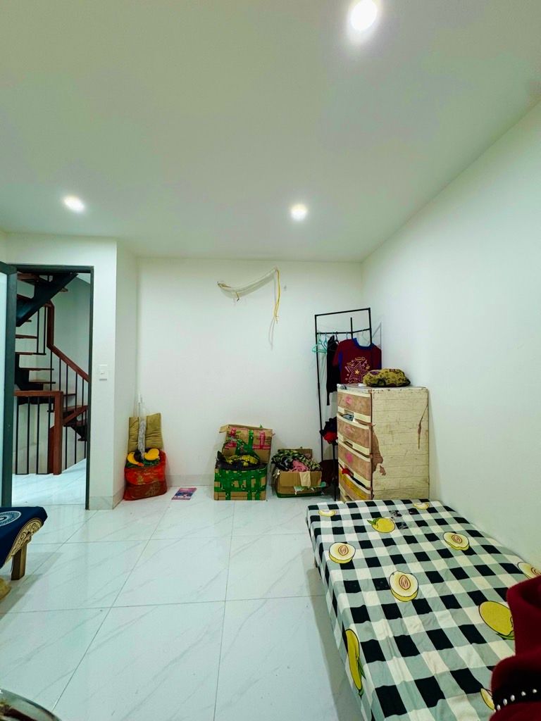 Bán nhà Vĩnh Tuy - diện tích 35m2 2 tầng - Lô góc thoáng đẹp - giá 2,3 tỷ