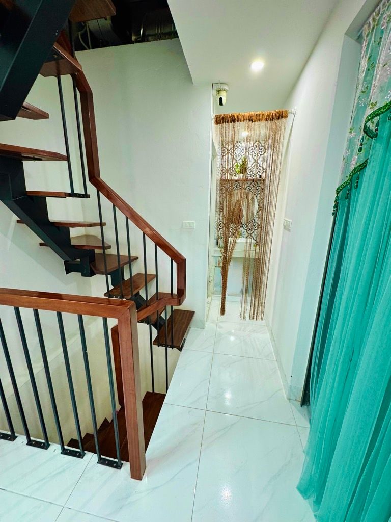 Bán nhà Vĩnh Tuy - diện tích 35m2 2 tầng - Lô góc thoáng đẹp - giá 2,3 tỷ