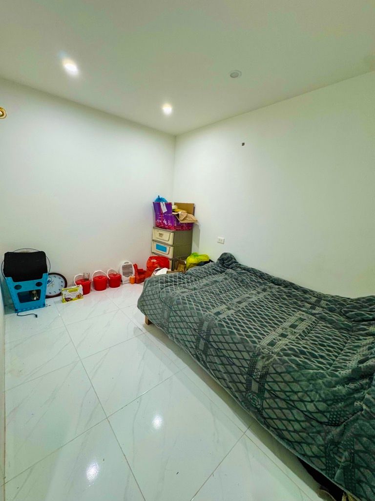 Bán nhà Vĩnh Tuy - diện tích 35m2 2 tầng - Lô góc thoáng đẹp - giá 2,3 tỷ