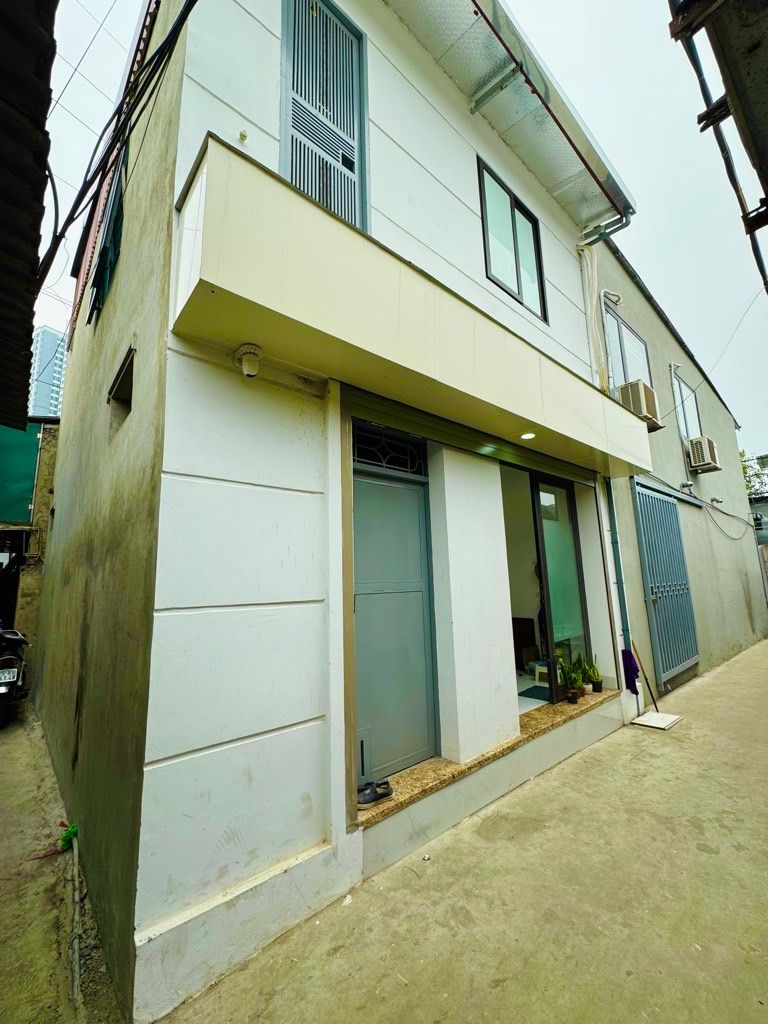 Bán nhà Vĩnh Tuy - diện tích 35m2 2 tầng - Lô góc thoáng đẹp - giá 2,3 tỷ