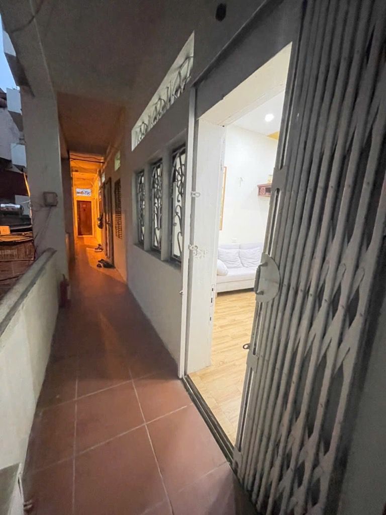 Bán nhà Trương Định - diện tích 28,3m2 2 tầng - gần phố - giá 4,35 tỷ