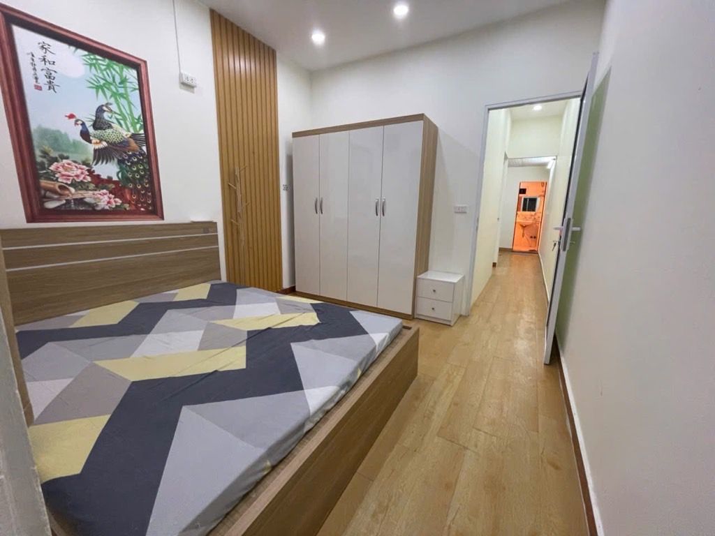 Bán nhà Trương Định - diện tích 28,3m2 2 tầng - gần phố - giá 4,35 tỷ