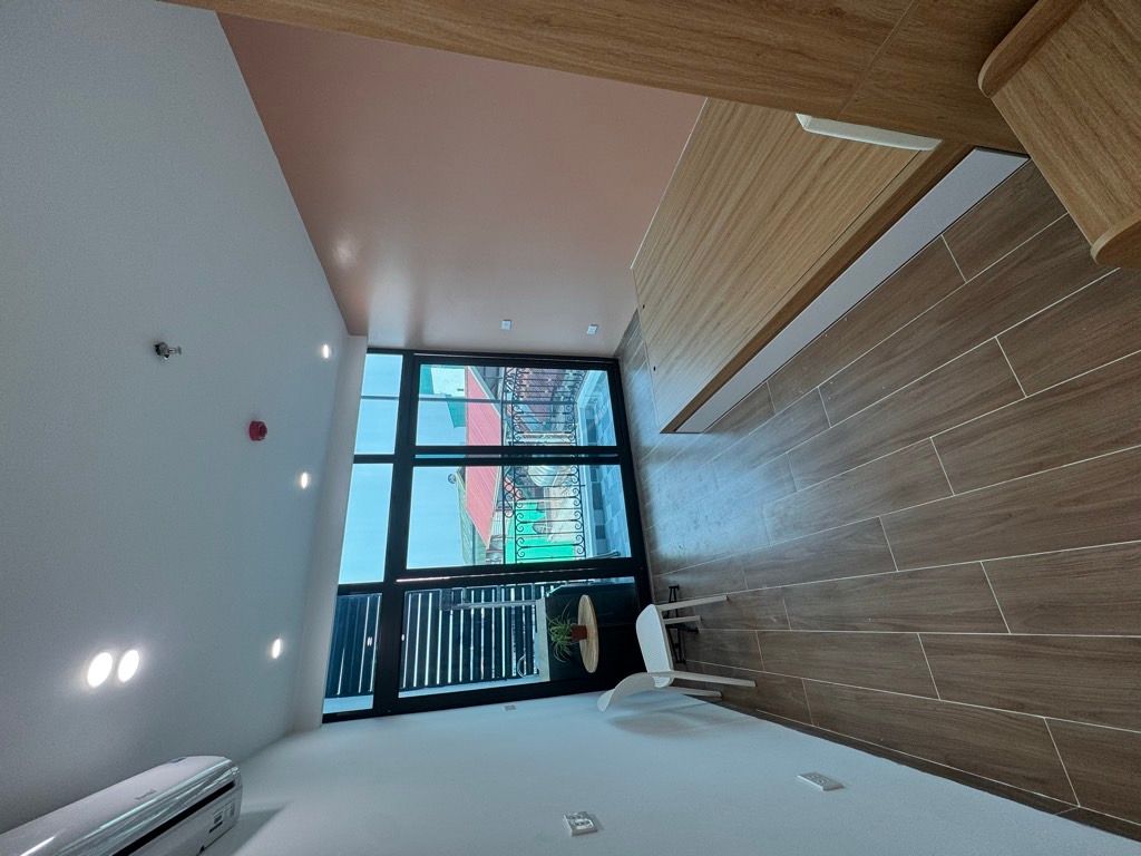 Bán nhà Lương Khánh Thiện - diện tích 36.8m2 6 tầng - ô tô vào trong nhà - giá 12,39 tỷ