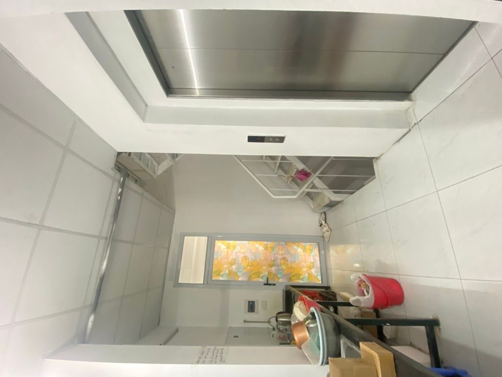 Bán nhà Thống Nhất - diện tích 62m2 6 tầng - Nhà lô góc 3 thoáng - giá 13,6 tỷ