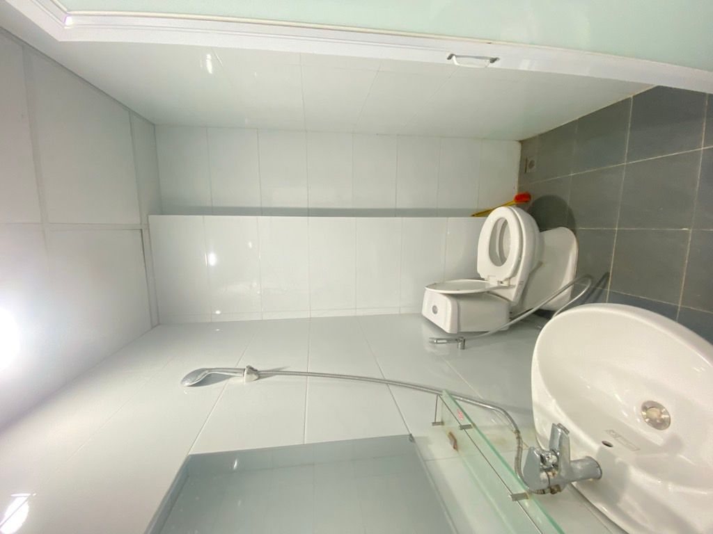 Bán nhà Thống Nhất - diện tích 62m2 6 tầng - Nhà lô góc 3 thoáng - giá 13,6 tỷ