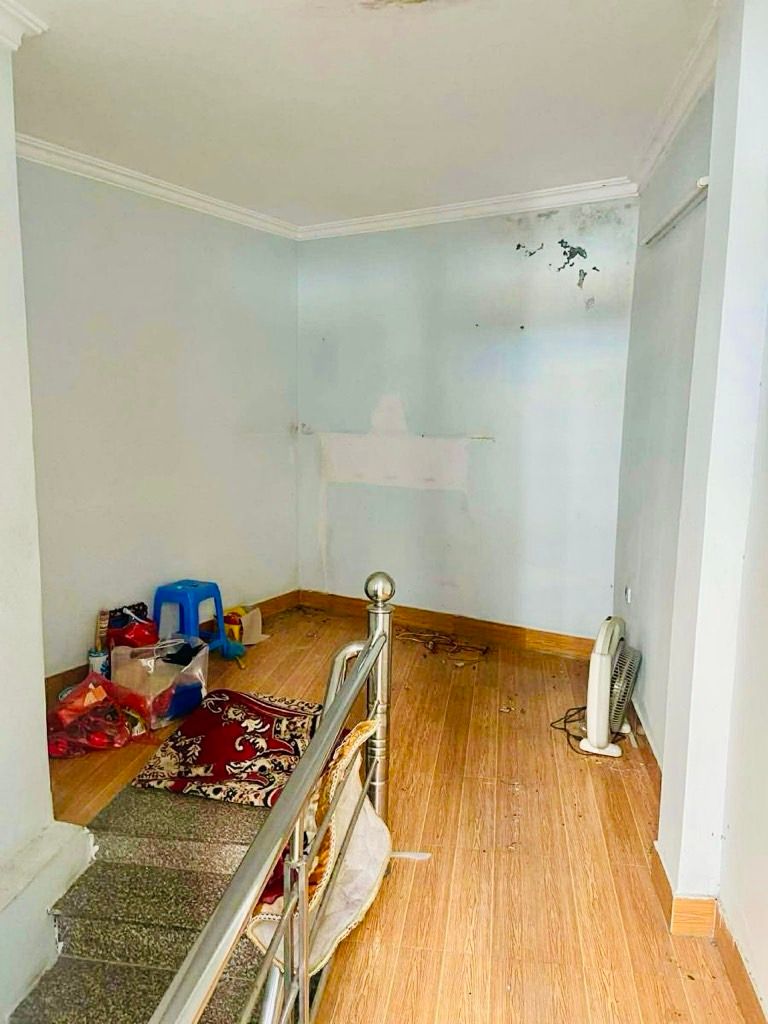 Bán nhà Dương Văn Bé - diện tích 29.1m2 2 tầng - mặt ngõ, giá 6,3 tỷ