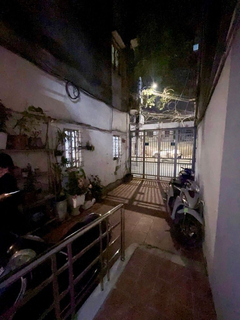 Bán nhà Khương Đình - diện tích 32m2 4 tầng - Ô tô vào cửa - giá 8,5 tỷ