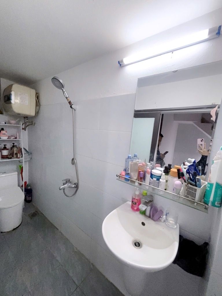 Bán nhà Khương Đình - diện tích 32m2 4 tầng - Ô tô vào cửa - giá 8,5 tỷ