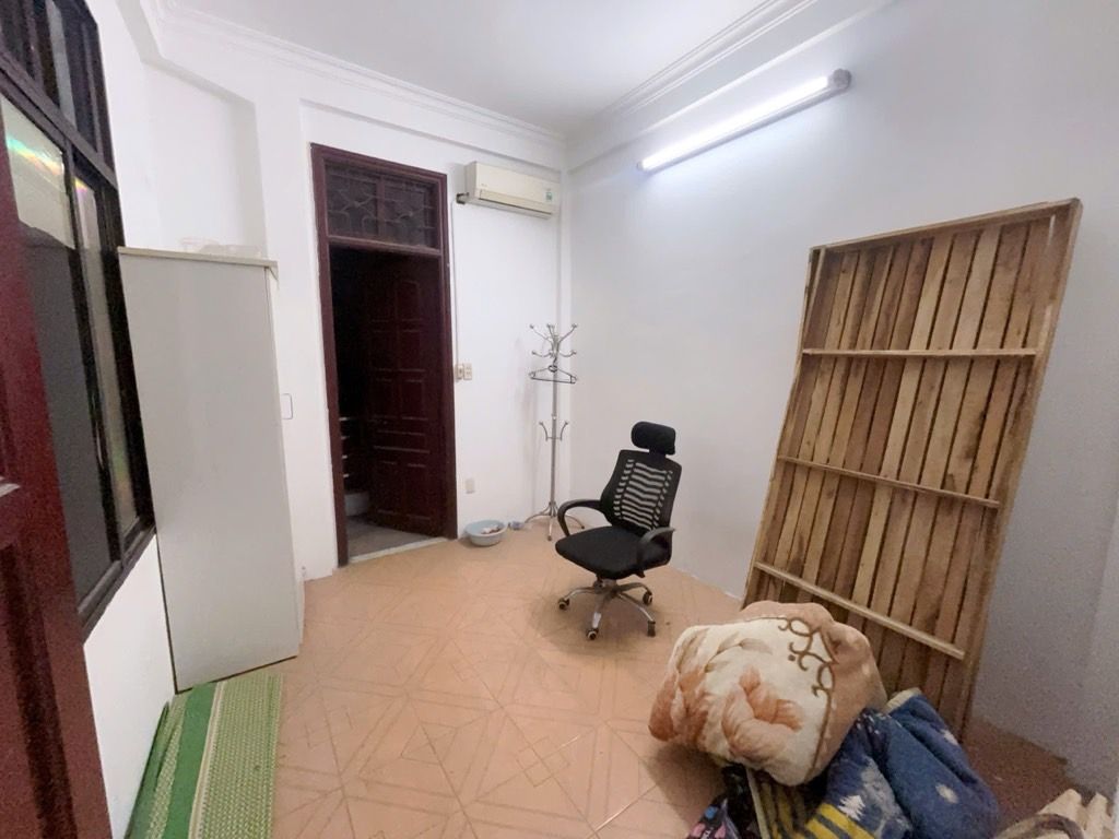 Bán nhà Khương Đình - diện tích 32m2 4 tầng - Ô tô vào cửa - giá 8,5 tỷ