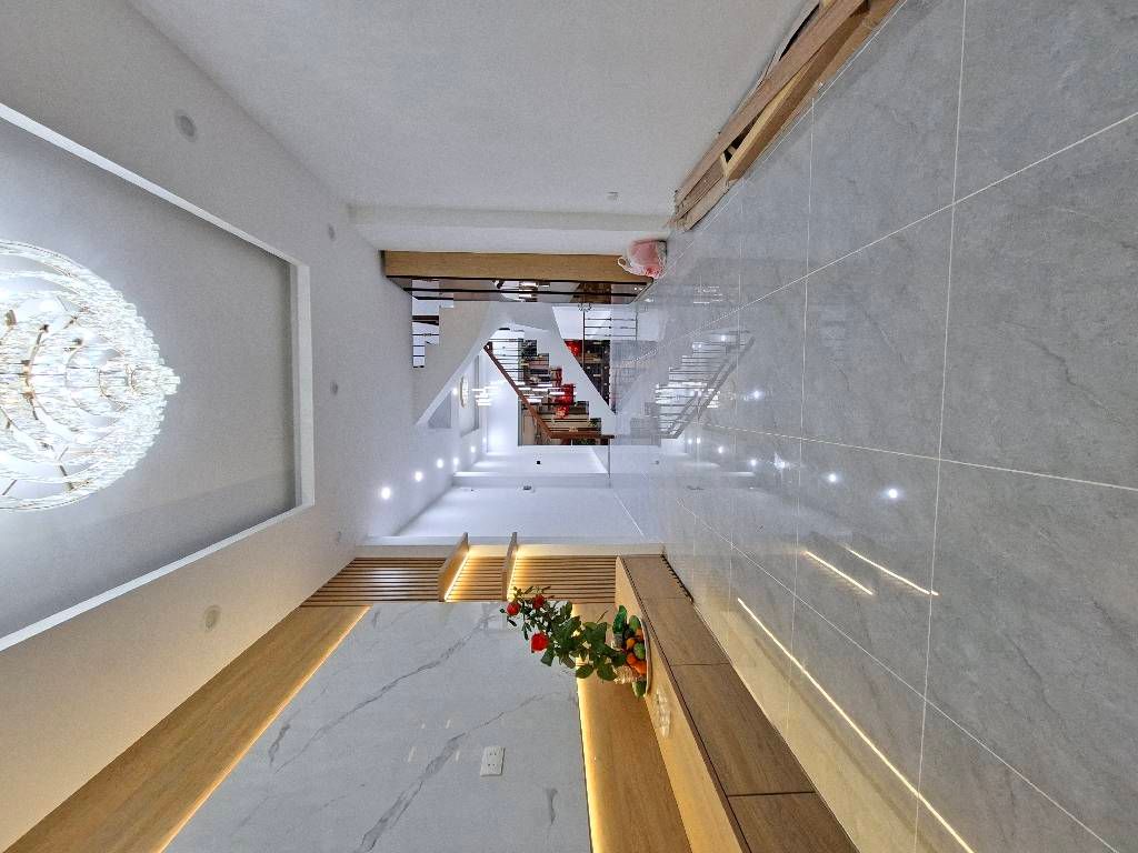 Bán nhà Vũ Tông Phan - diện tích 40m2 6 tầng - Gara ô tô, ô chờ thang máy - giá 10,5 tỷ