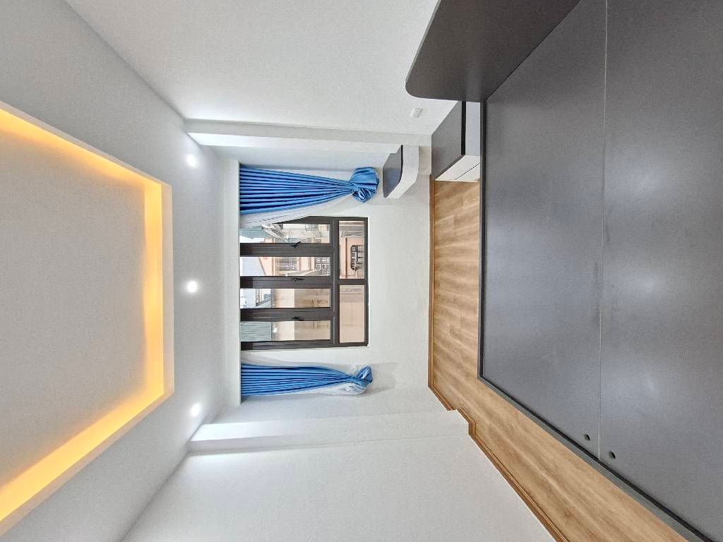 Bán nhà Vũ Tông Phan - diện tích 40m2 6 tầng - Gara ô tô, ô chờ thang máy - giá 10,5 tỷ