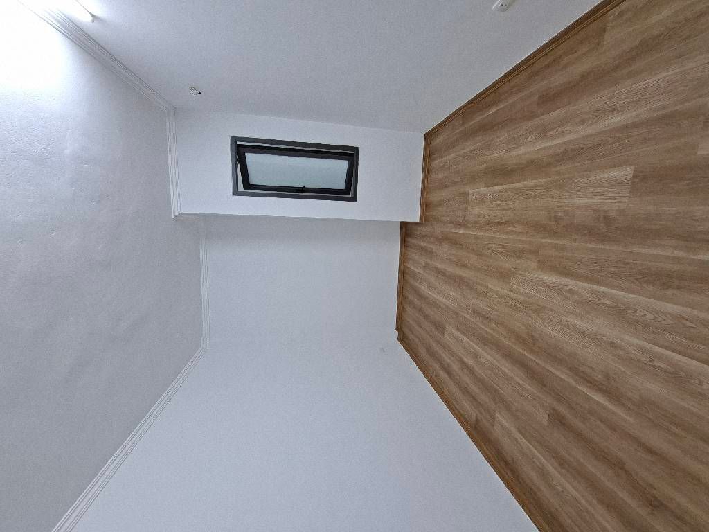 Bán nhà Vũ Tông Phan - diện tích 40m2 6 tầng - Gara ô tô, ô chờ thang máy - giá 10,5 tỷ