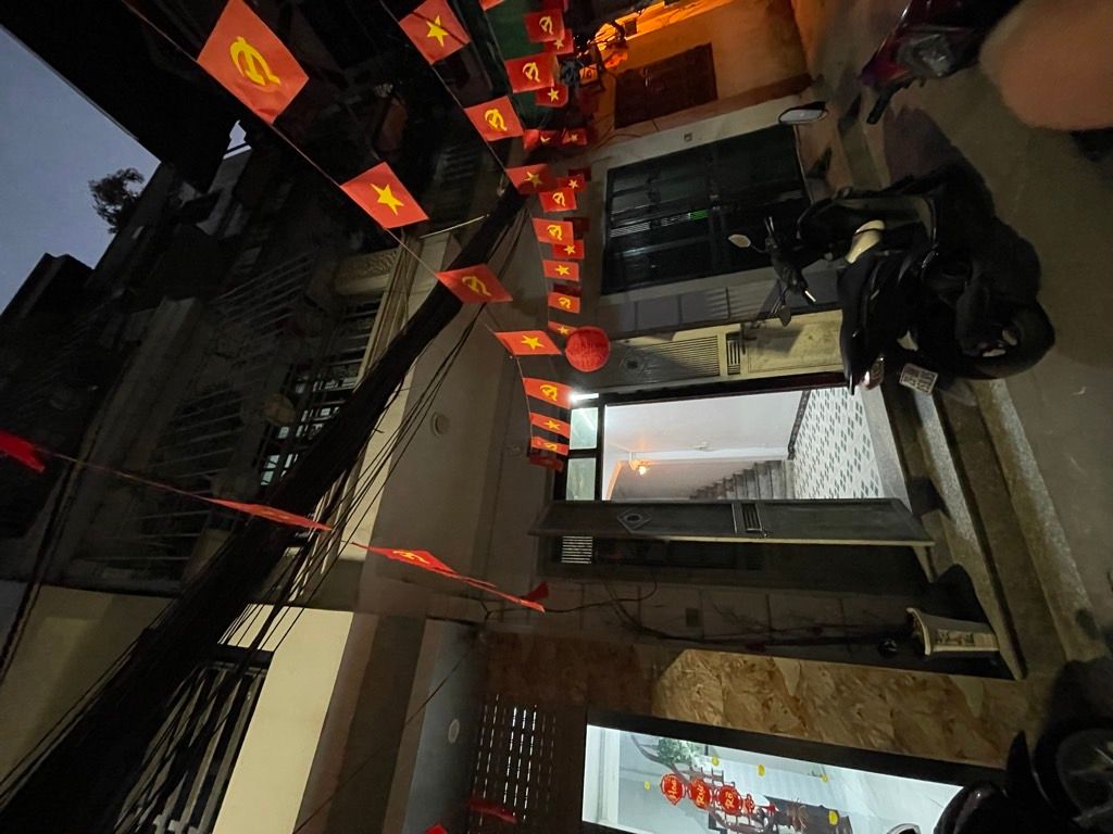 Bán nhà Ngõ Chùa Hưng Ký - diện tích 23,5m2 4 tầng - ô tô lùi tận cửa - giá 7,3 tỷ