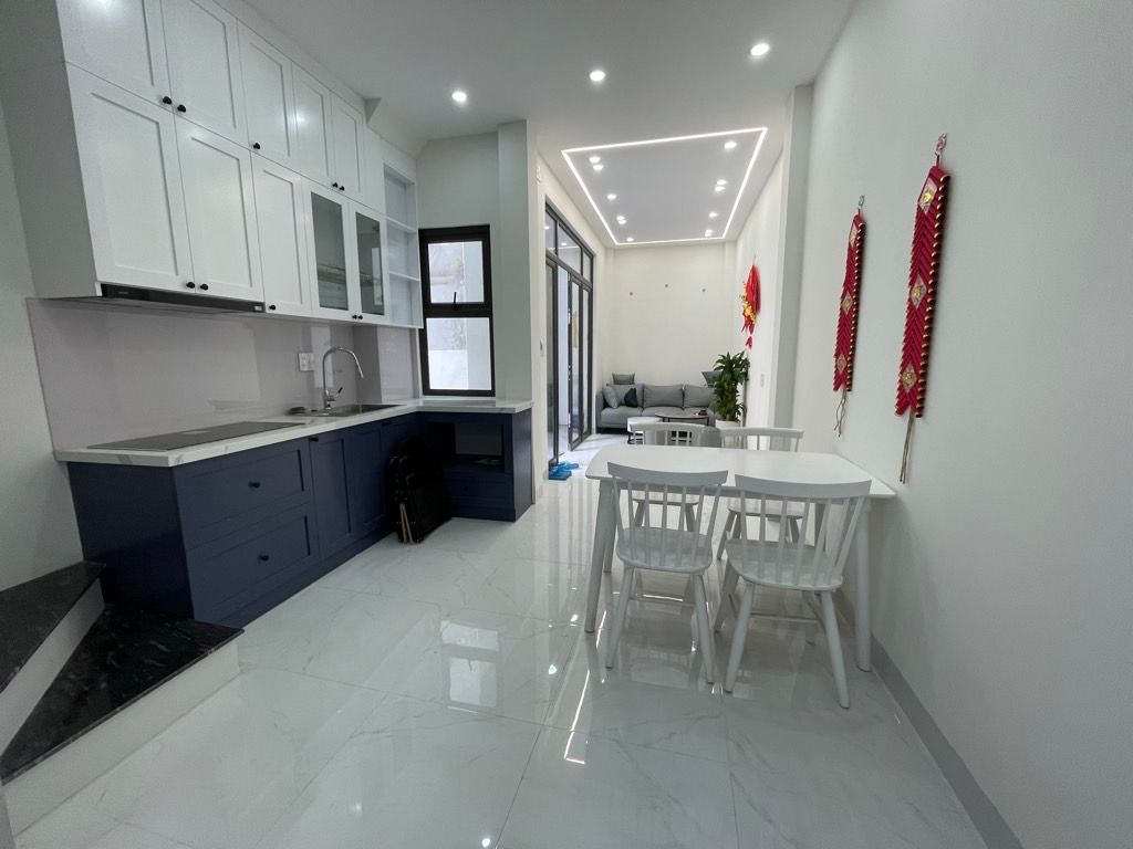 Bán nhà Giáp Nhị - diện tích 33,9m2 5 tầng - Nhà thang máy, ô tô đỗ cửa - giá 9,2 tỷ