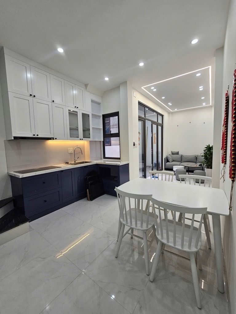 Bán nhà Giáp Nhị - diện tích 33,9m2 5 tầng - Nhà thang máy, ô tô đỗ cửa - giá 9,2 tỷ