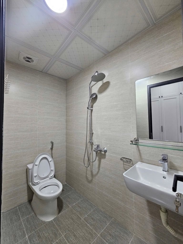 Bán nhà Giáp Nhị - diện tích 33,9m2 5 tầng - Nhà thang máy, ô tô đỗ cửa - giá 9,2 tỷ