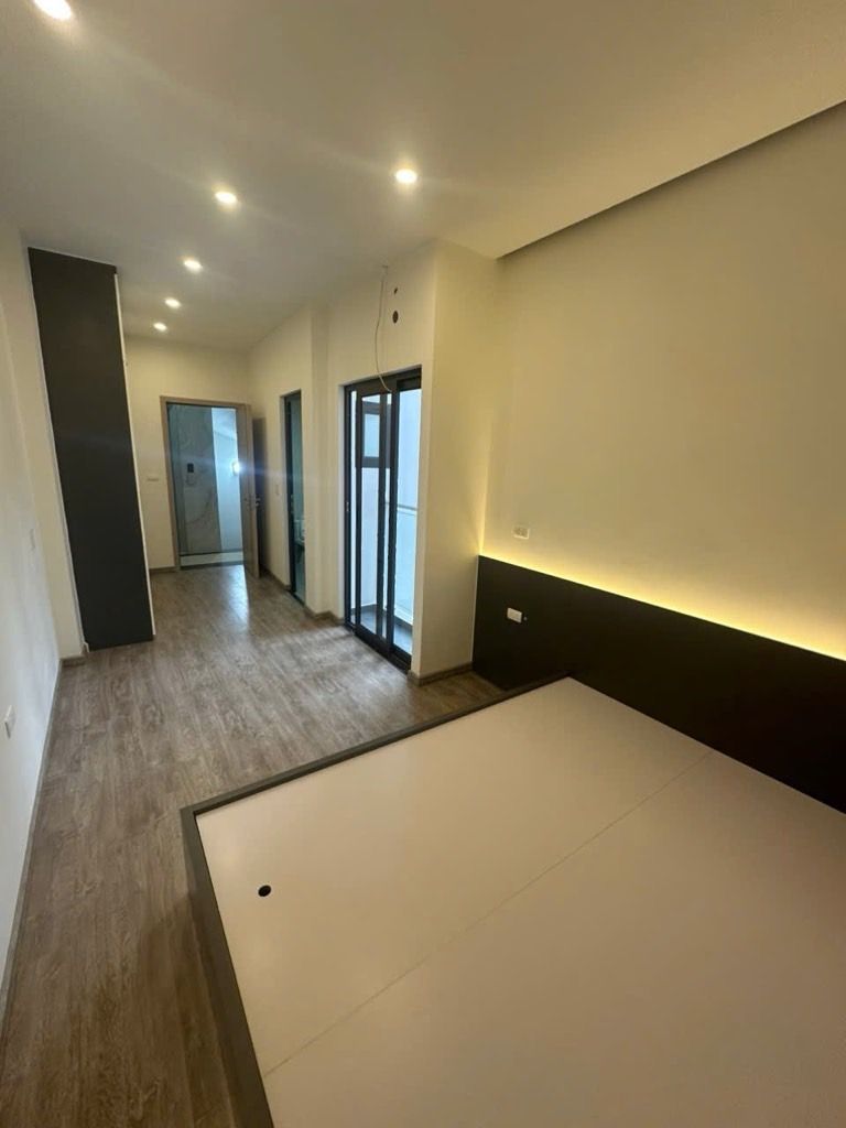 Bán nhà Giáp Nhị - diện tích 33,9m2 5 tầng - Nhà thang máy, ô tô đỗ cửa - giá 9,2 tỷ