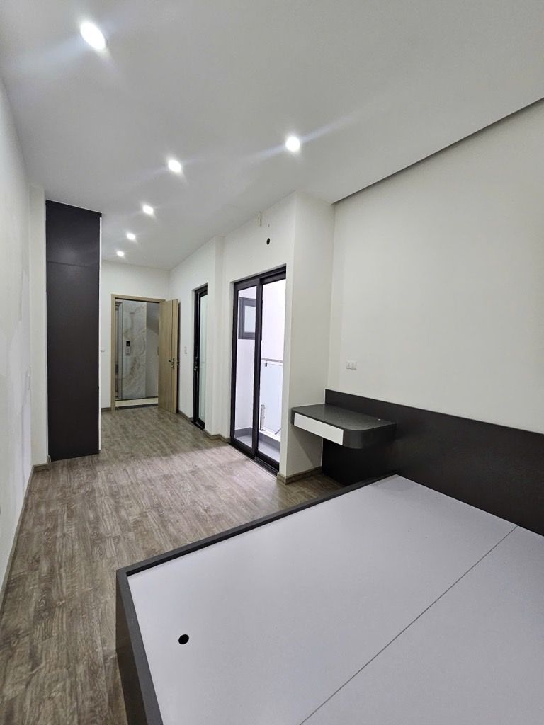 Bán nhà Giáp Nhị - diện tích 33,9m2 5 tầng - Nhà thang máy, ô tô đỗ cửa - giá 9,2 tỷ