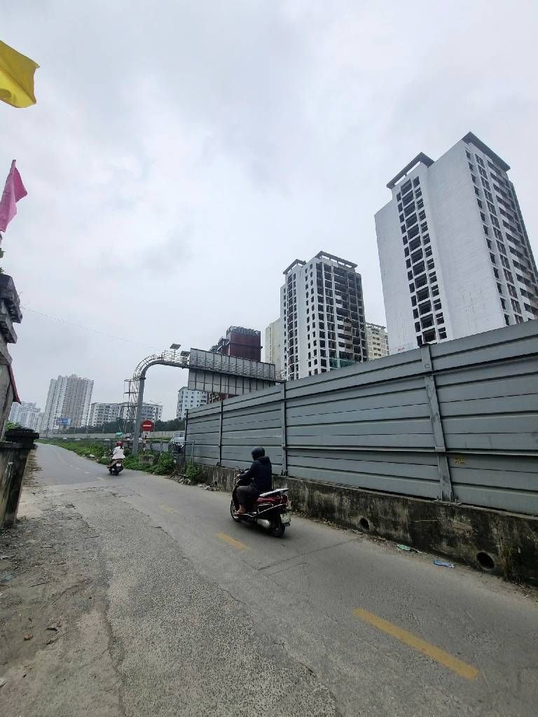 Bán nhà đường gom hoàng liệt - diện tích 31.1m2 1 tầng - Ô TÔ ĐỖ CỬA - giá 2 tỷ