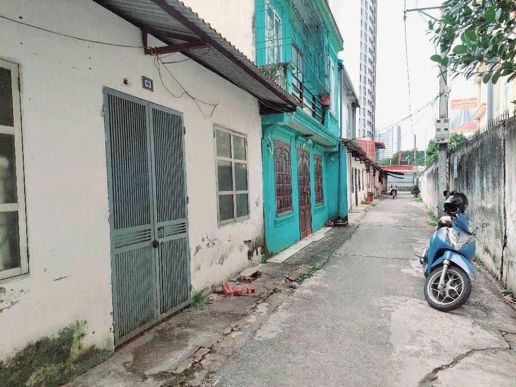 Bán nhà đường gom hoàng liệt - diện tích 31.1m2 1 tầng - Ô TÔ ĐỖ CỬA - giá 2 tỷ