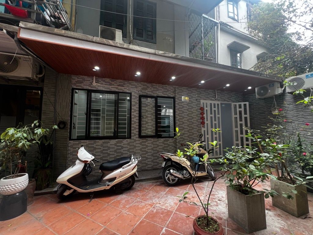 Bán nhà Lò Đúc - diện tích 32,5m2 1 tầng - Nhà sửa mới đẹp ở luôn - giá 6,35 tỷ