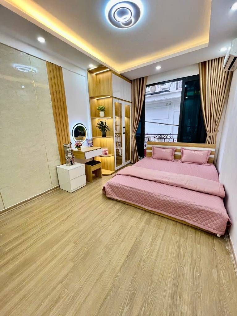 Bán nhà Ngõ Quỳnh - diện tích 13,4m2 5 tầng - Ô tô qua nhà - giá 6,5 tỷ