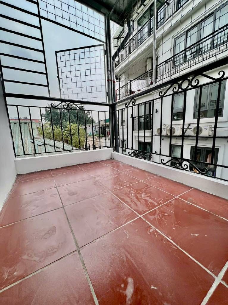 Bán nhà Ngõ Quỳnh - diện tích 13,4m2 5 tầng - Ô tô qua nhà - giá 6,5 tỷ