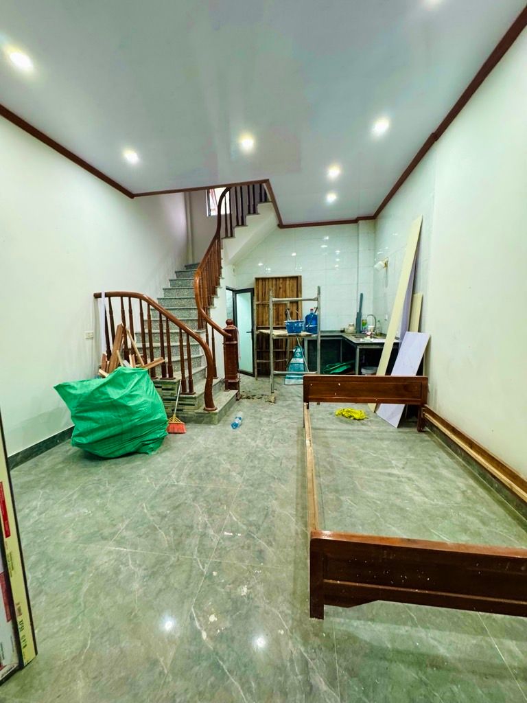 Bán nhà Tân Khai - diện tích 30m2 2 tầng - Ô TÔ TRÁNH ĐỖ TRƯỚC CỔNG - giá 2,35 tỷ