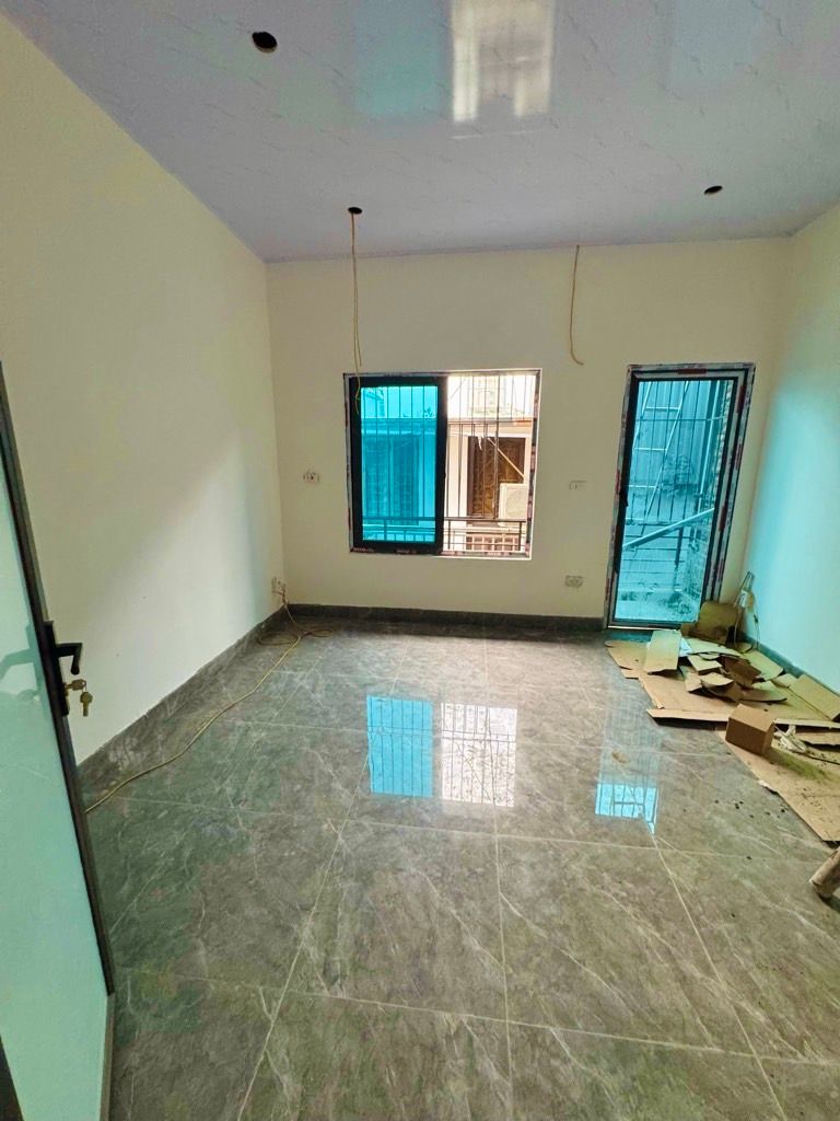 Bán nhà Tân Khai - diện tích 30m2 2 tầng - Ô TÔ TRÁNH ĐỖ TRƯỚC CỔNG - giá 2,35 tỷ