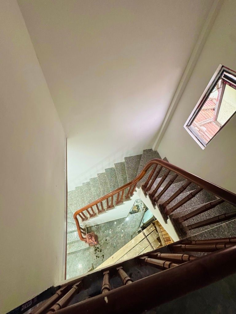 Bán nhà Tân Khai - diện tích 30m2 2 tầng - Ô TÔ TRÁNH ĐỖ TRƯỚC CỔNG - giá 2,35 tỷ