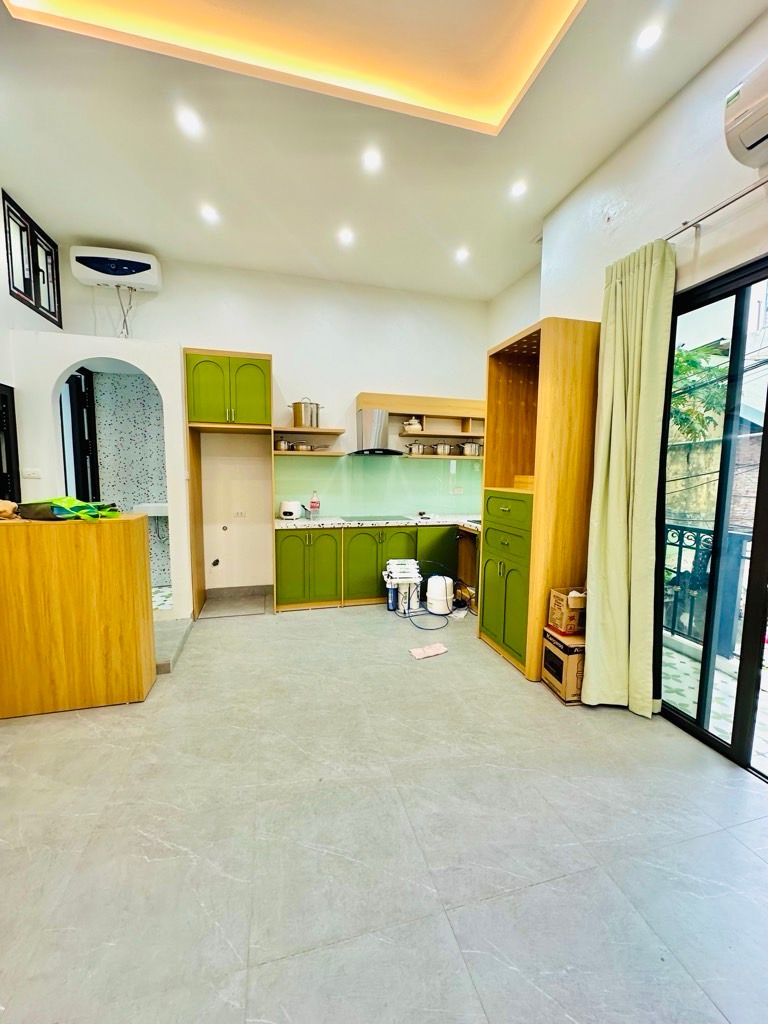 Bán nhà Tân Mai - diện tích 41m2 1 tầng - Ô tô đỗ sát nhà - giá 2,3 tỷ