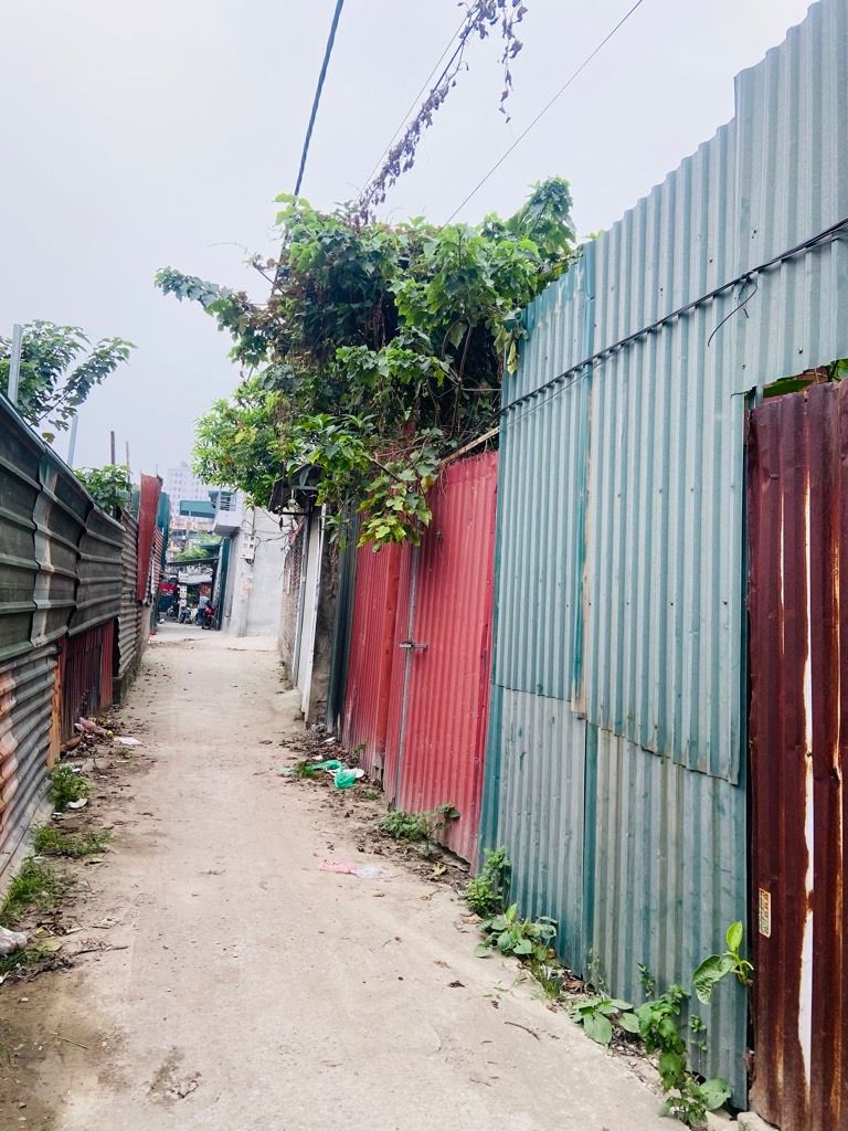 Bán nhà Trần Hoà - diện tích 83m2 1 tầng - Cách mặt ngõ ô tô tránh 10m - giá 3 tỷ