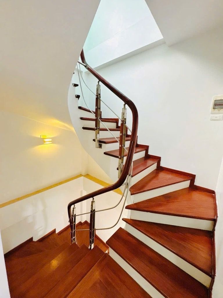 Bán nhà Chợ Khâm Thiên - diện tích 62m2 4 tầng - Nhà đẹp hiếm có - giá 11 tỷ