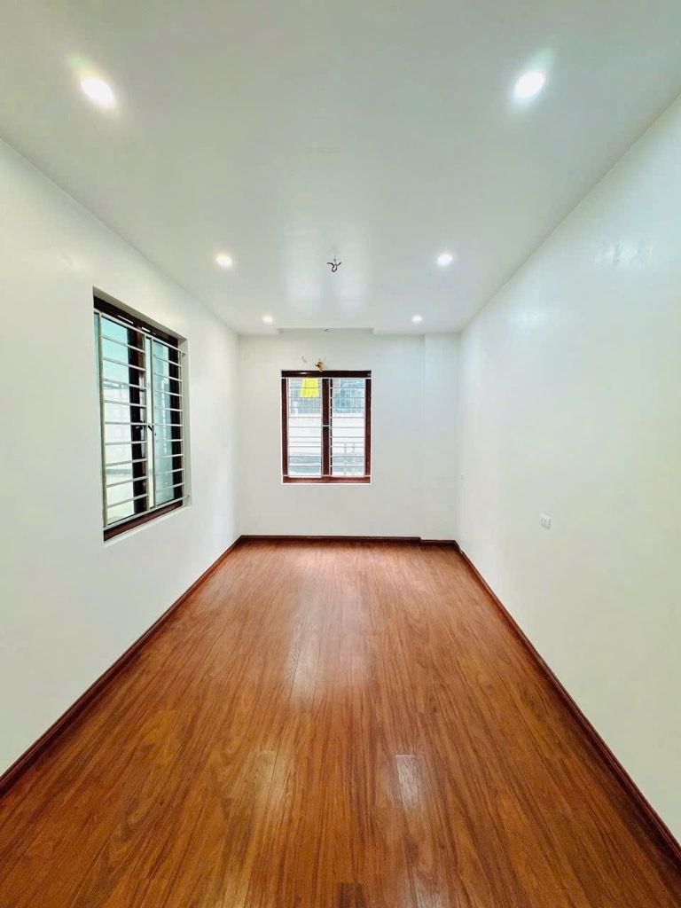 Bán nhà Chợ Khâm Thiên - diện tích 62m2 4 tầng - Nhà đẹp hiếm có - giá 11 tỷ