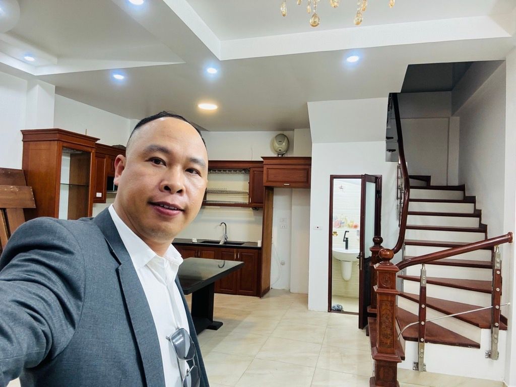 Bán nhà Chợ Khâm Thiên - diện tích 62m2 4 tầng - Nhà đẹp hiếm có - giá 11 tỷ