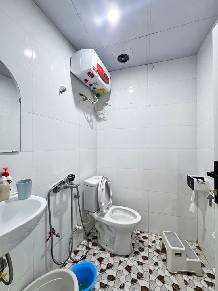 Bán nhà Định Công Hạ - diện tích 65m2 2 tầng - ngõ thông ô tô vào nhà - giá 4,5 tỷ