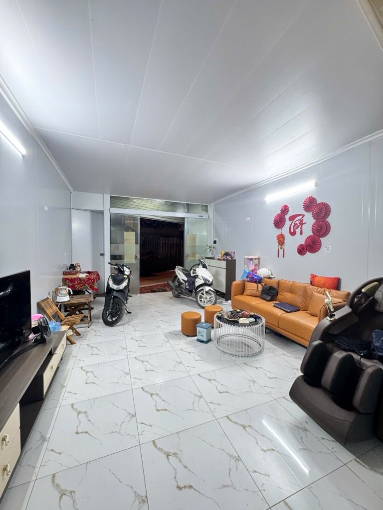 Bán nhà Định Công Hạ - diện tích 65m2 2 tầng - ngõ thông ô tô vào nhà - giá 4,5 tỷ