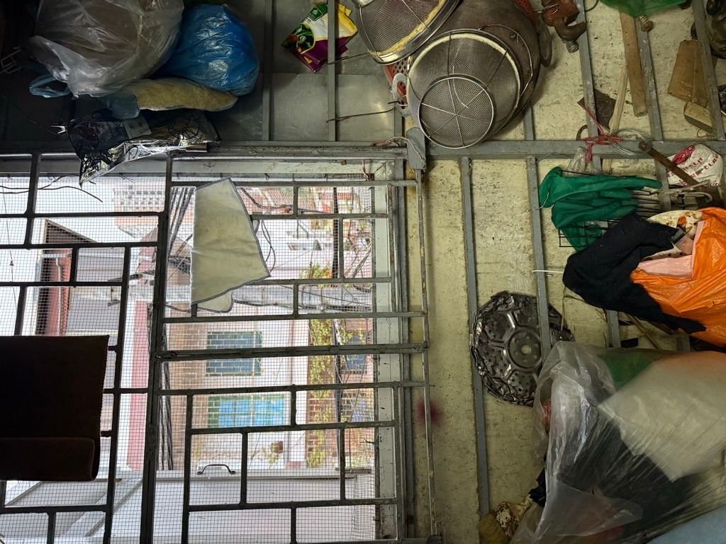 Bán nhà Ngọc Hồi - diện tích 29m2 2 tầng - Căn hộ tập thể - giá 4 tỷ