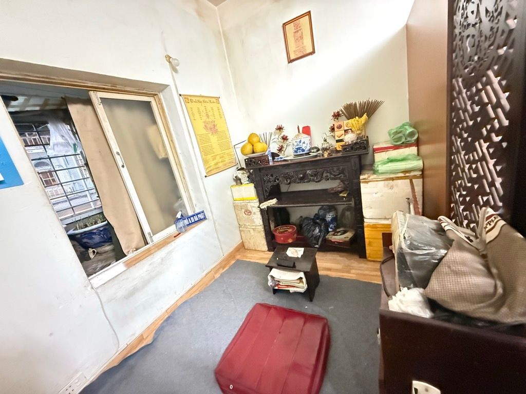 Bán nhà Ngọc Hồi - diện tích 29m2 2 tầng - Căn hộ tập thể - giá 4 tỷ