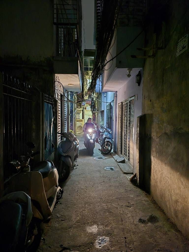 Bán nhà Ngõ Chợ Khâm Thiên - diện tích 73m2 1 tầng - Nhà cấp 4, mặt tiền rộng - giá 14,8 tỷ