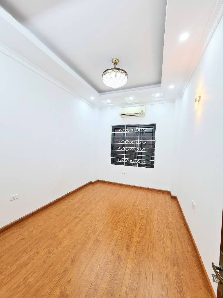 Bán nhà Xã Đàn - diện tích 35m2 4 tầng - Ô TÔ LÙI CỬA - giá 12,25 tỷ