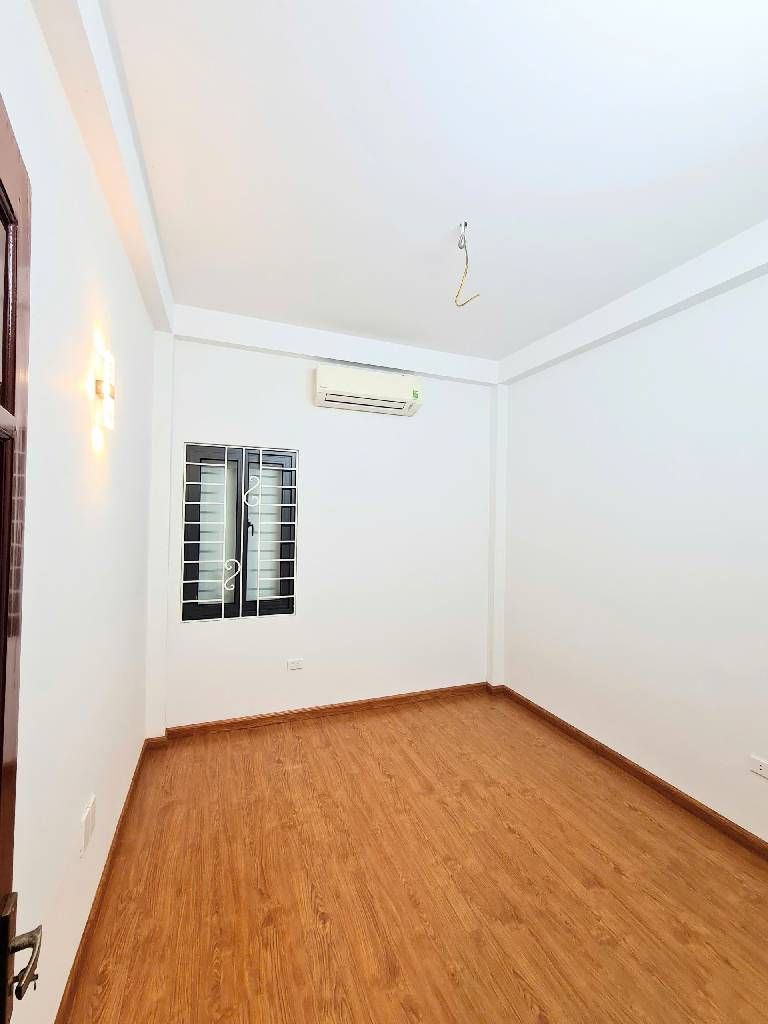 Bán nhà Xã Đàn - diện tích 35m2 4 tầng - Ô TÔ LÙI CỬA - giá 12,25 tỷ