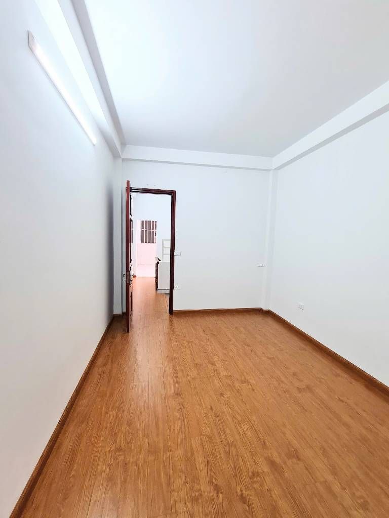 Bán nhà Xã Đàn - diện tích 35m2 4 tầng - Ô TÔ LÙI CỬA - giá 12,25 tỷ