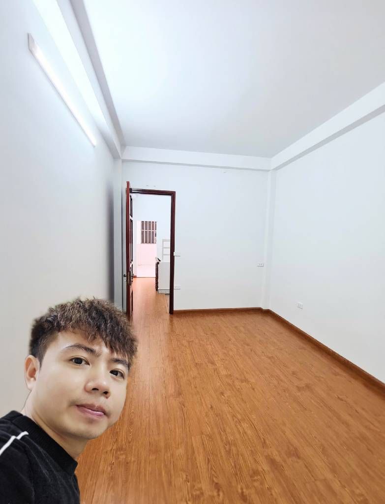 Bán nhà Xã Đàn - diện tích 35m2 4 tầng - Ô TÔ LÙI CỬA - giá 12,25 tỷ